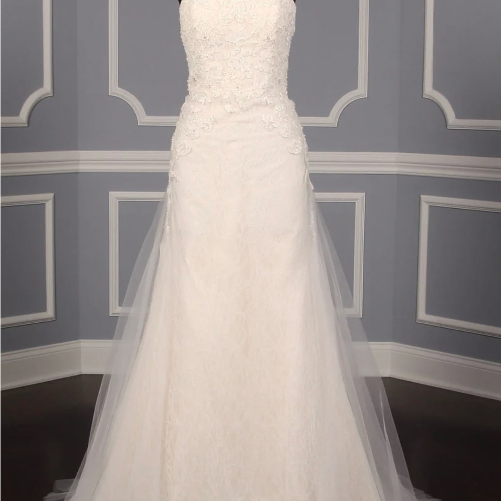 Elegant White Lace Anne Barge Camillia Wedding Dress